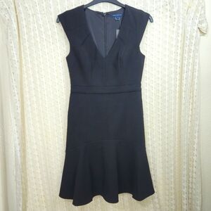 (NEW) French Connection Whisper Trumpet Black Dress Size 6